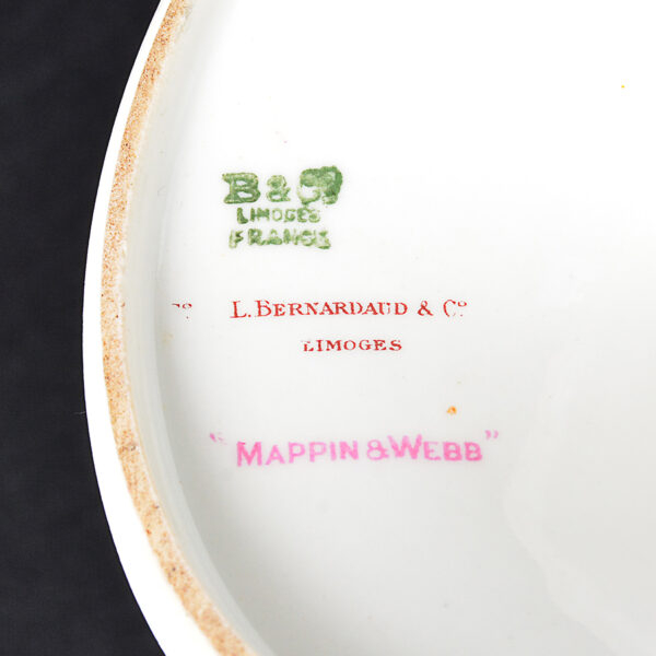Fruteira de pé alto executada em porcelana francesa Bernardaud & Company, Limoges - França - Imagem 7