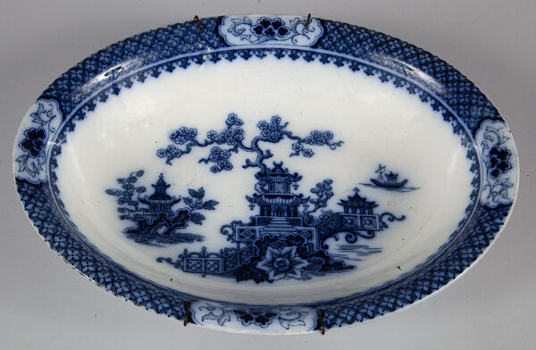 Travessa em porcelana Inglesa decorada em azul underglaze - Imagem 2