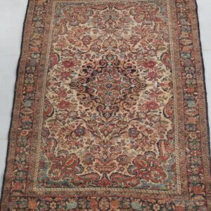 Tapete no padrão persa no estilo KASHAN