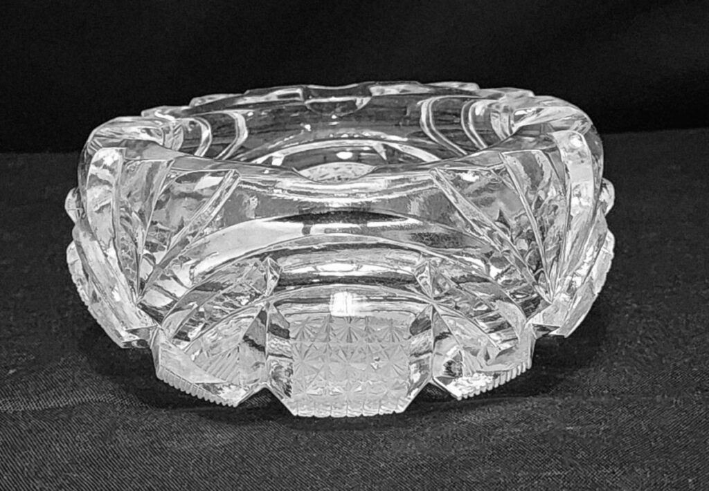 cinzeiro-em-cristal-lapidado-estilo-bohemia