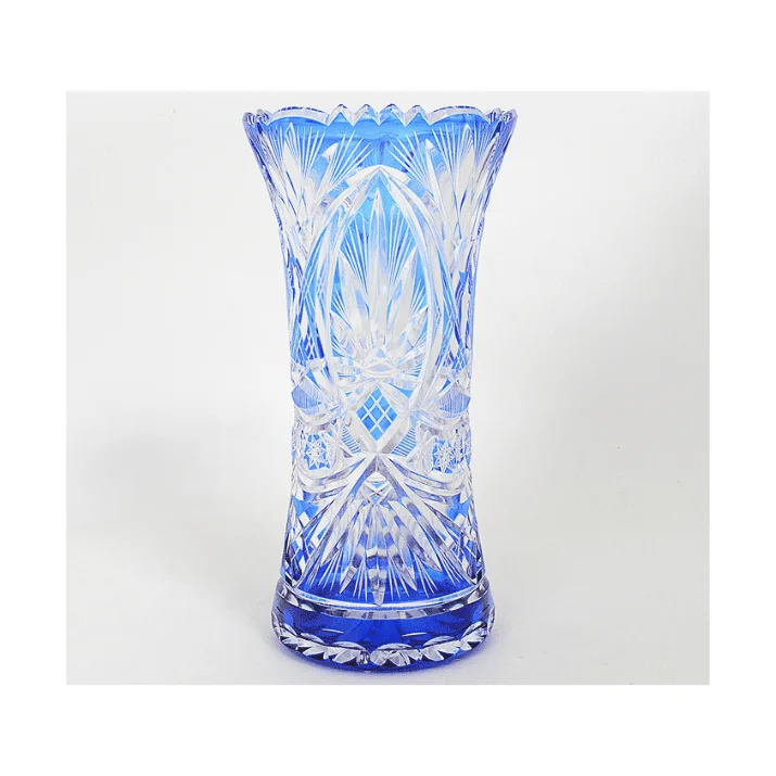 Vaso em cristal doublé tcheco azul cobalto
