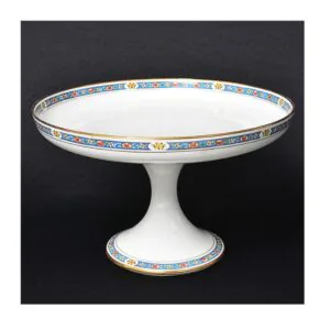 Fruteira de pé alto executada em porcelana francesa Bernardaud & Company, Limoges - França